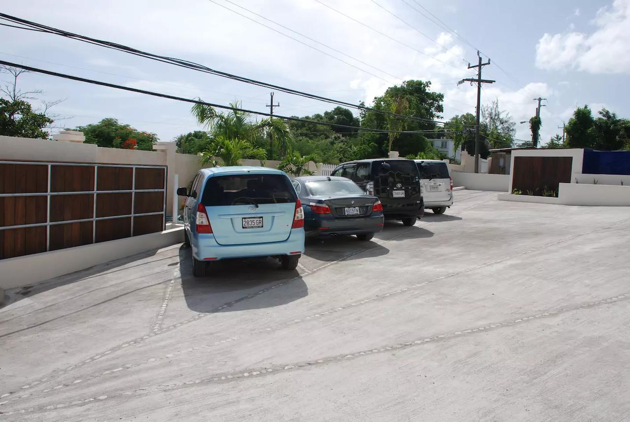 Family Complex Beside Beach W/Pool Montego Bay #1 Экстерьер фото
